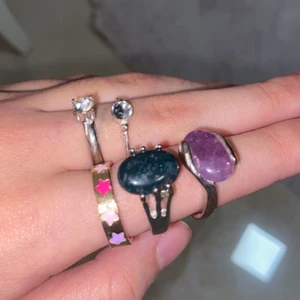 Silver ringar - As fina silverringar i älta silver och rostfritt stål. Säljer pga att de aldrig används längre❤️Kom privat för fler frågor!