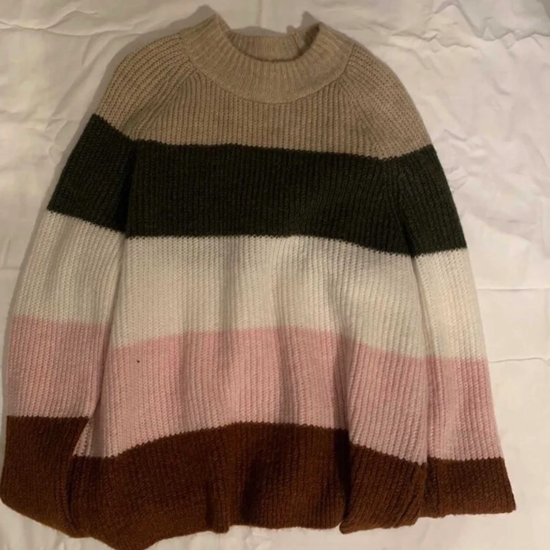 Stickad tröja för 50kr