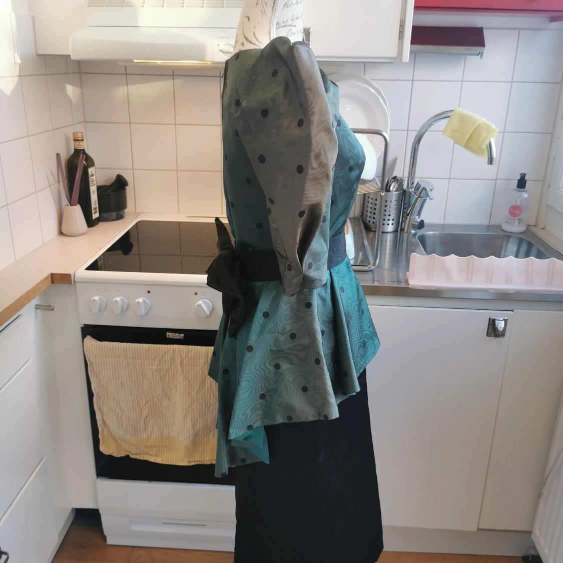 Superfin vintageklänning tillverkad i Frankrike - 90