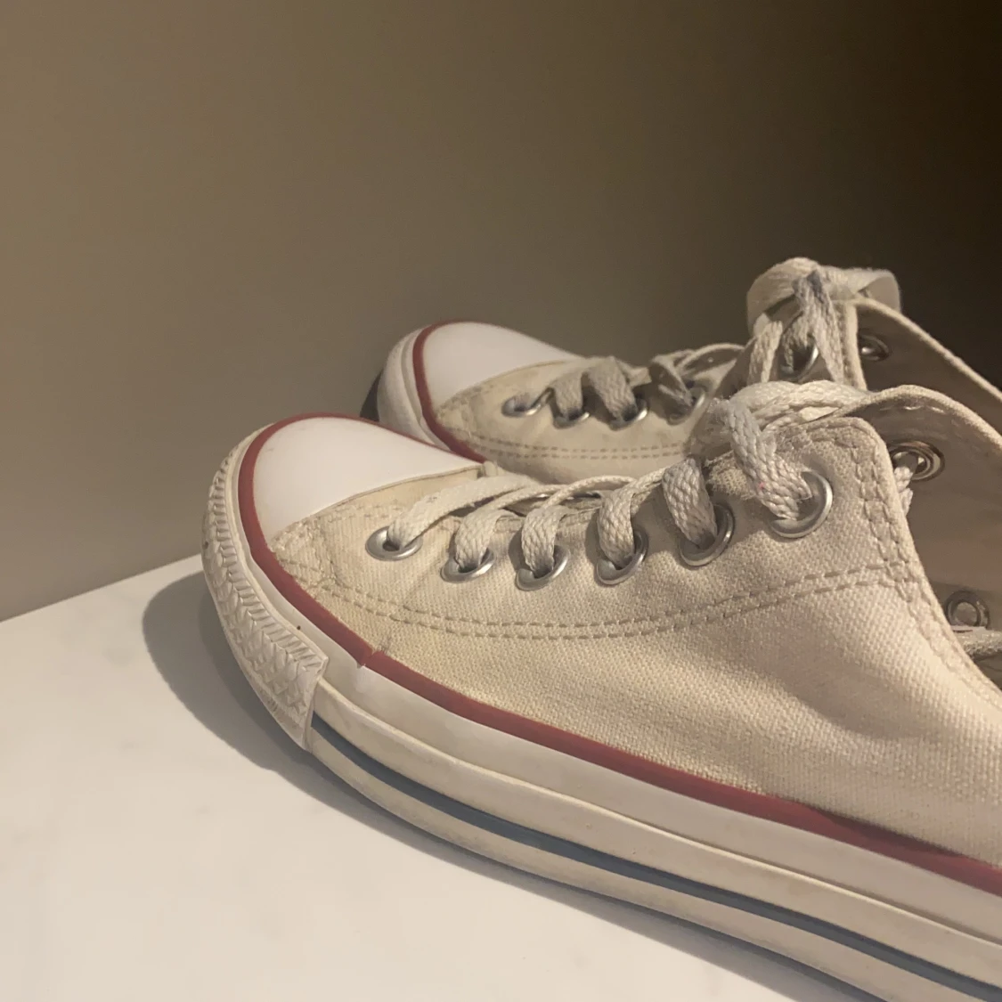 Converse vita låga  - 90