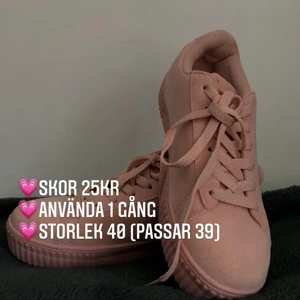 Rosa skor - Fler bilder går såklart att få privat💗