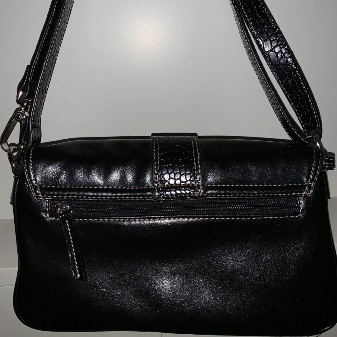 Super snygg handväska, svart. - 91