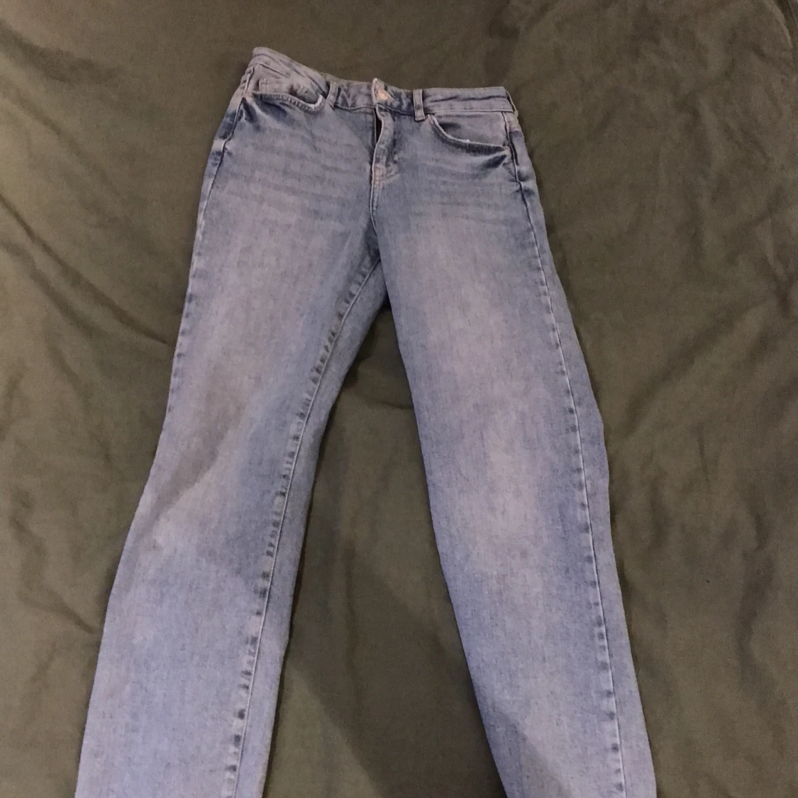 Bagger jeans storlek 34 oanvända 