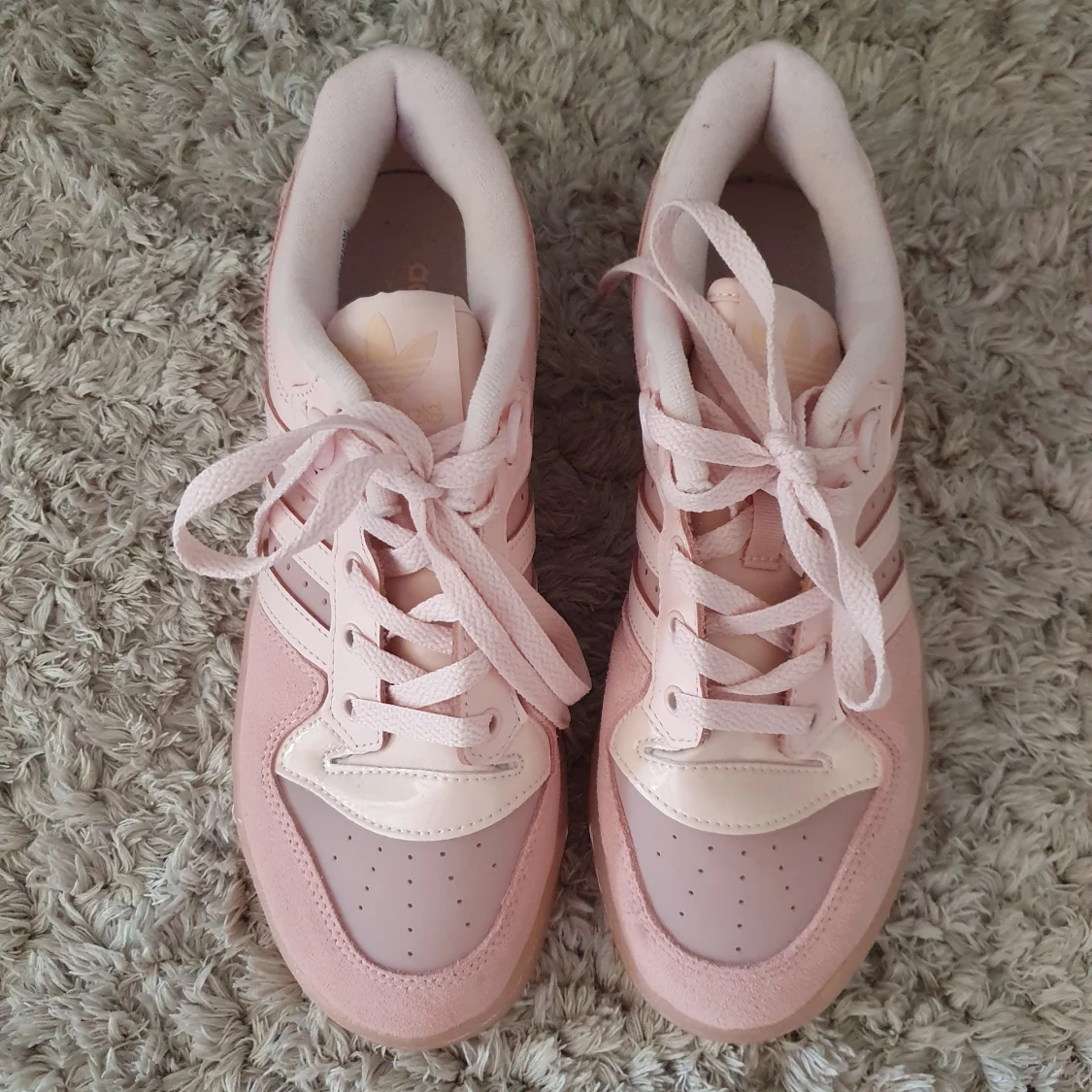 Rosa Adidas skor - 90