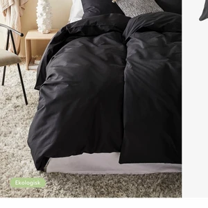 Påslakanset  - Helt nytt ekologiskt påslakanset, två stycken alltså påslakan till 4 kuddar och 2 täcke! Är helt nytt dock ej kvar i förpackningen!