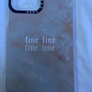 Mobilskal iPhone 12 - Fine line skal, aldrig använt (kan tänka mig att byta mot något)