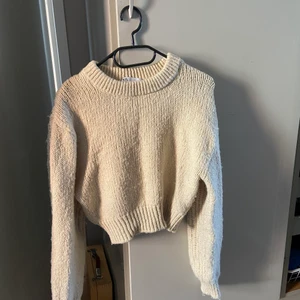 Stickad tröja  - Mysig och varm 