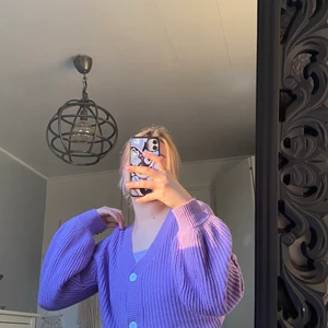 Lila tröja - säljer lila shein-tröja i storlek M.skriv för mer info 😊💜