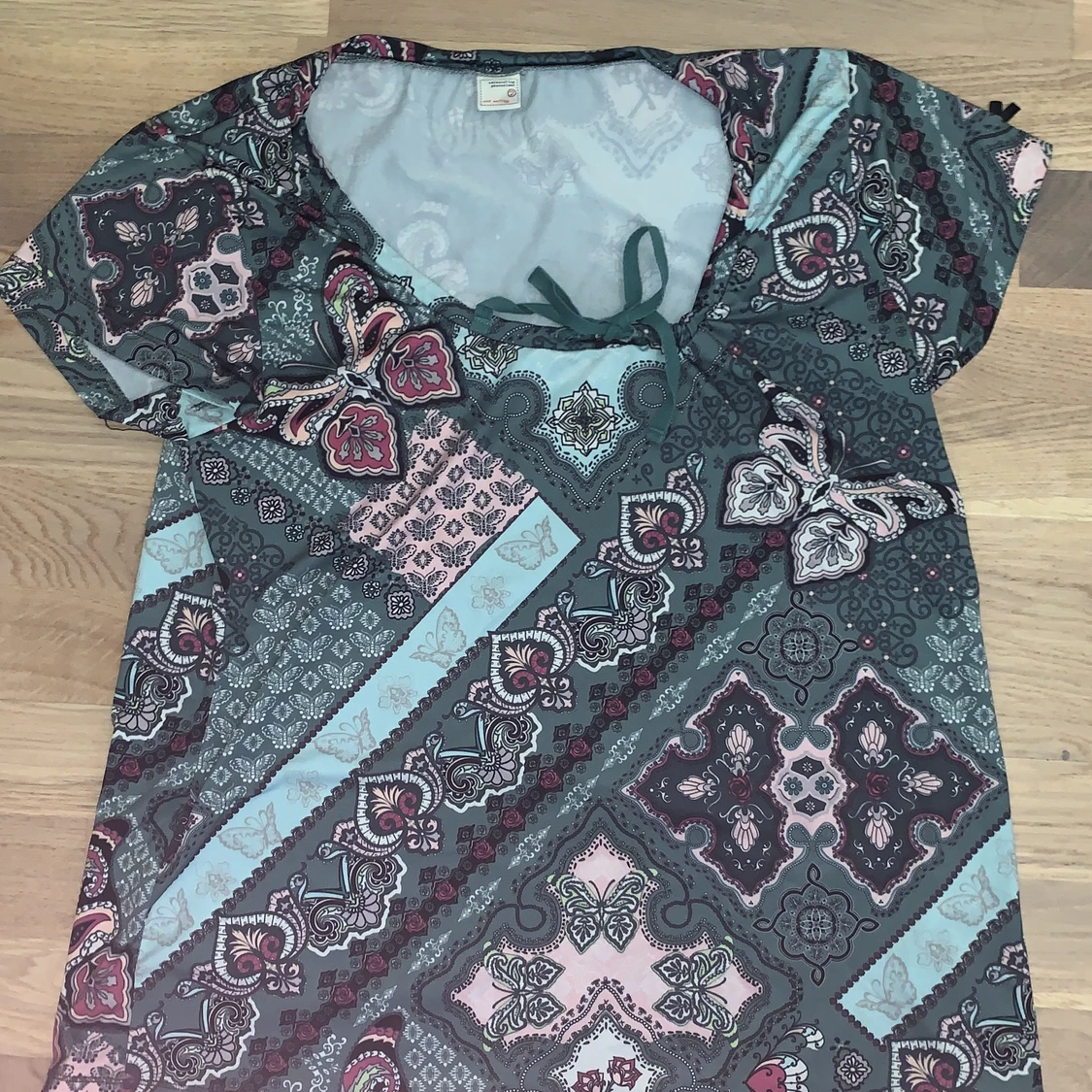 GULLIG TOPP FRÅN ODD MOLLY