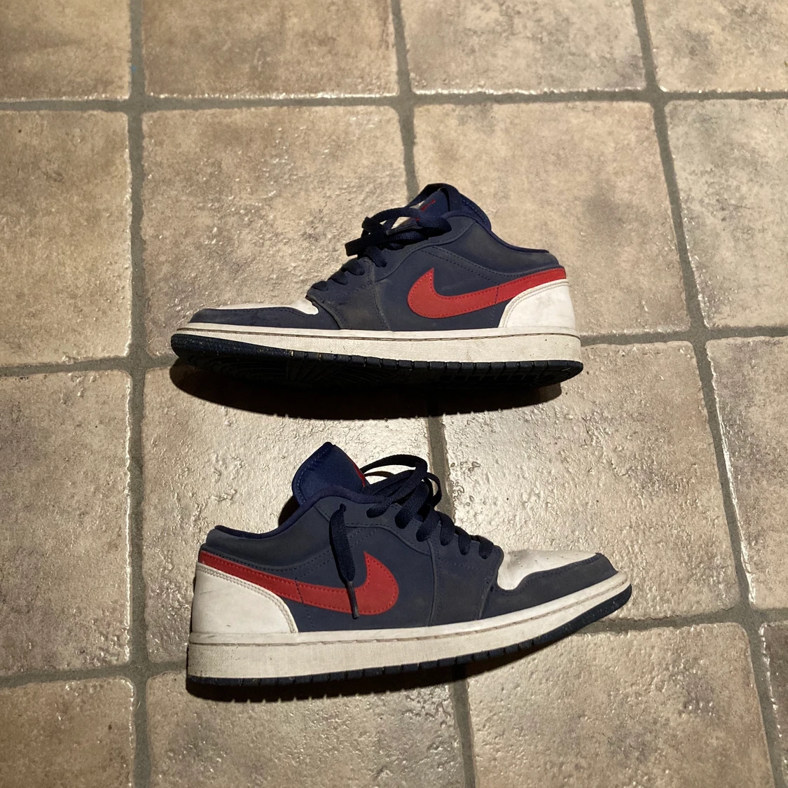 Air jordan mid storlek 40