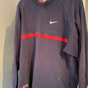 Nike sweatshirt - Superfin sweatshirt från Nike som inte kommer till användning längre. Vid snabbt köp 100kr!