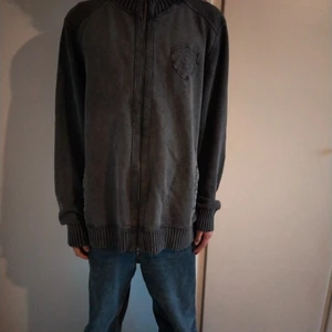 Fin kofta  - Ser lite pinnigt på bilden men passar mig oversized skulle nog säga 