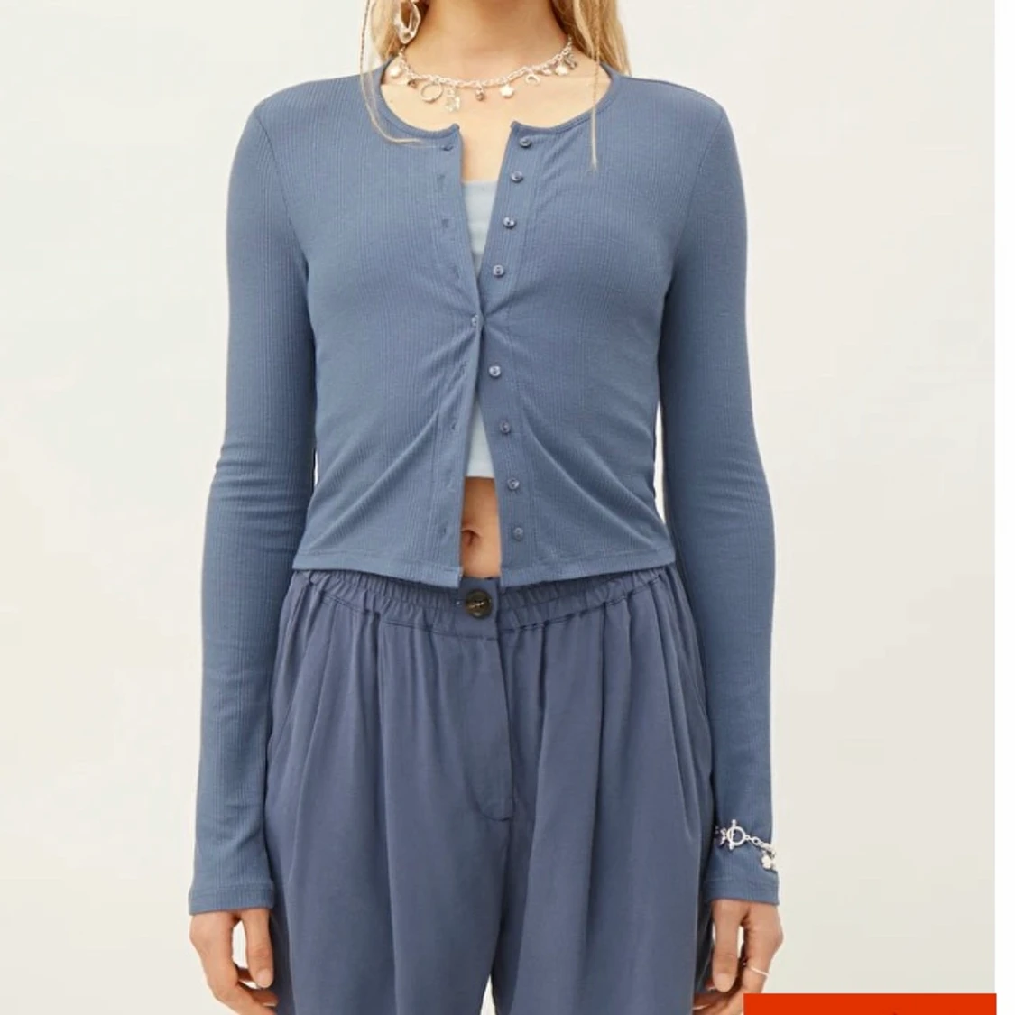 Topp med knappar💓