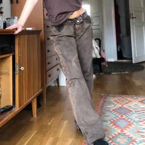Bruna jeans  - Frakt tillkommer💕