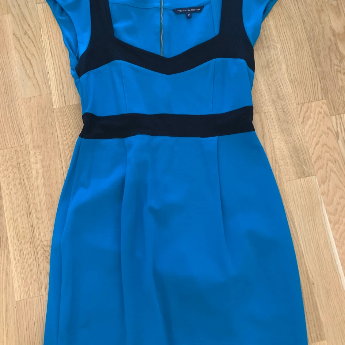 French Connection klänning