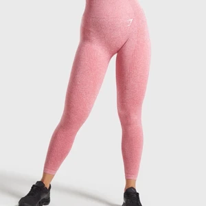 Gymshark Vital Seamless - Säljer dessa då de ej kommer till användning längre, mycket fint skick , använt Max 2 ggr 💕💕 