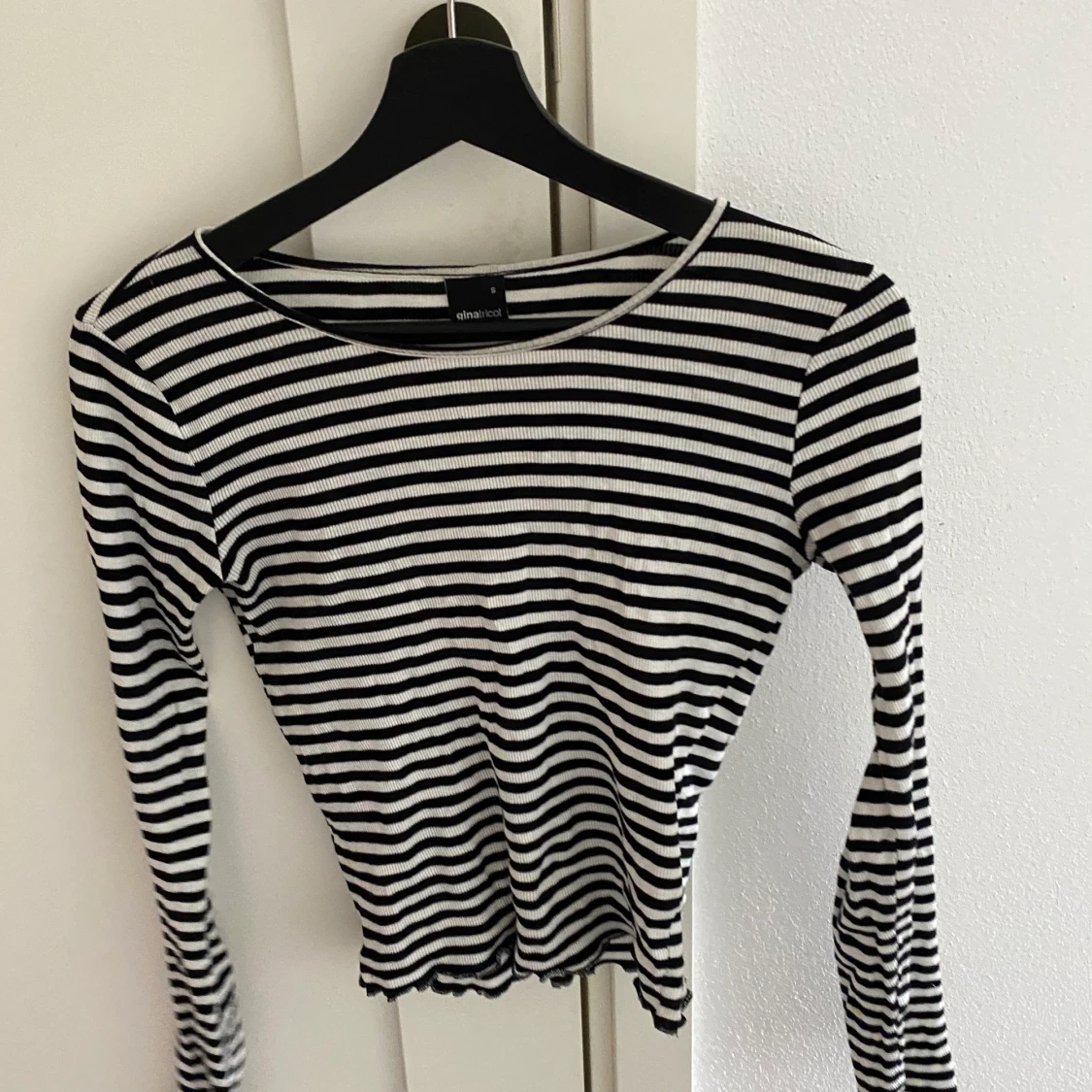 Randig långärmad tröja