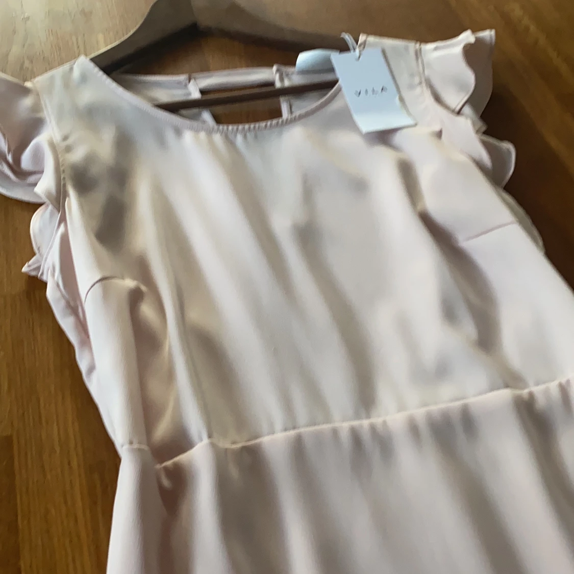 Rosa klänning ifrån Vila, i storlek 38