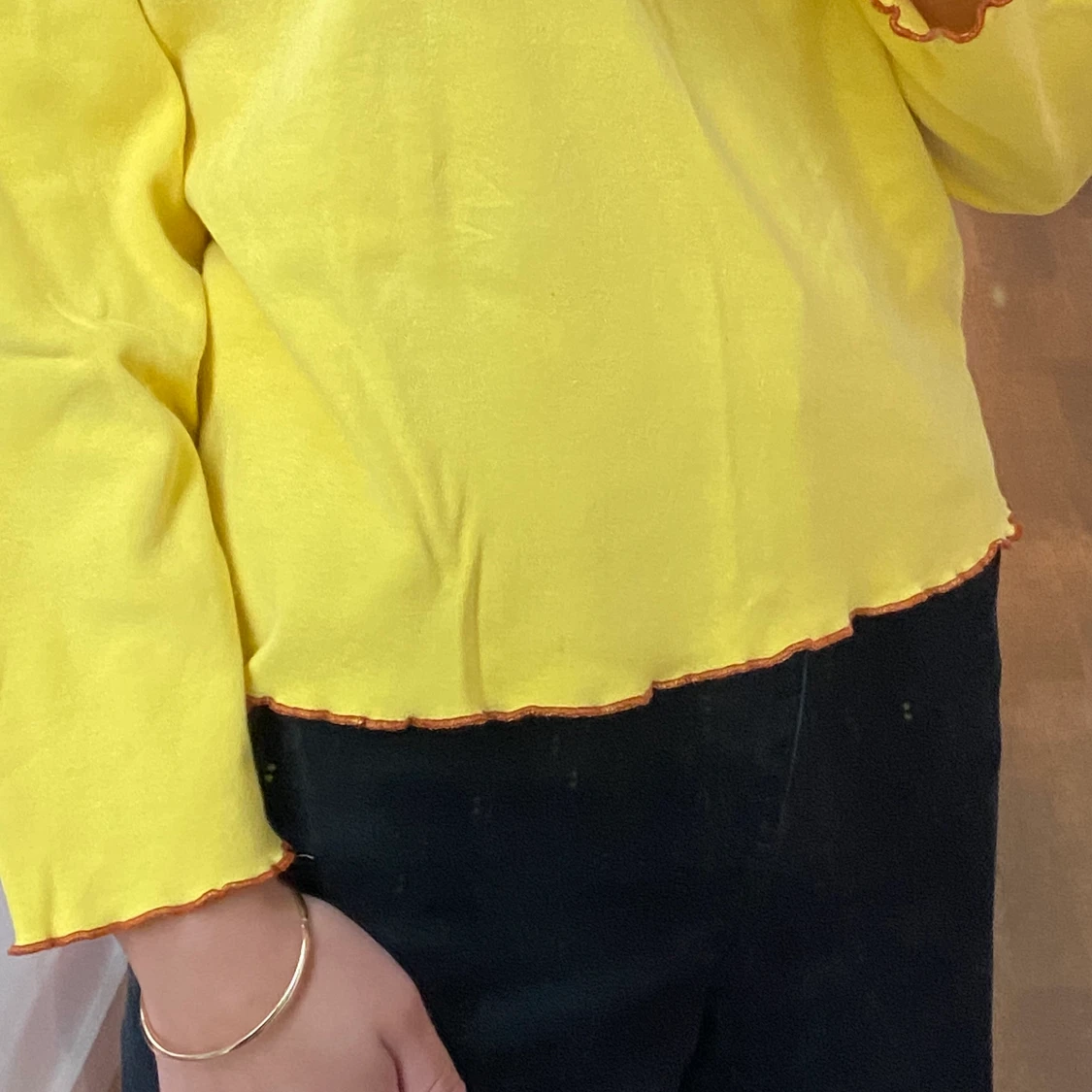 Gul långärmad tröja - 90