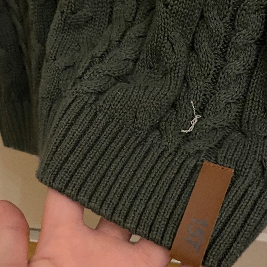 En grön tröja från lager 157!  - 90