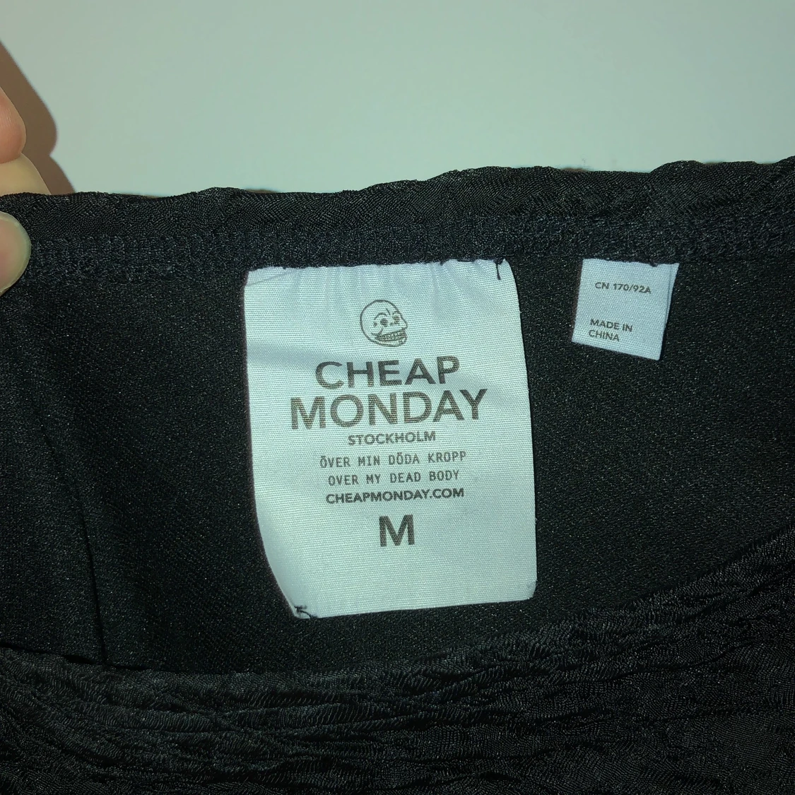 Svart topp från Cheap Monday.  - 90