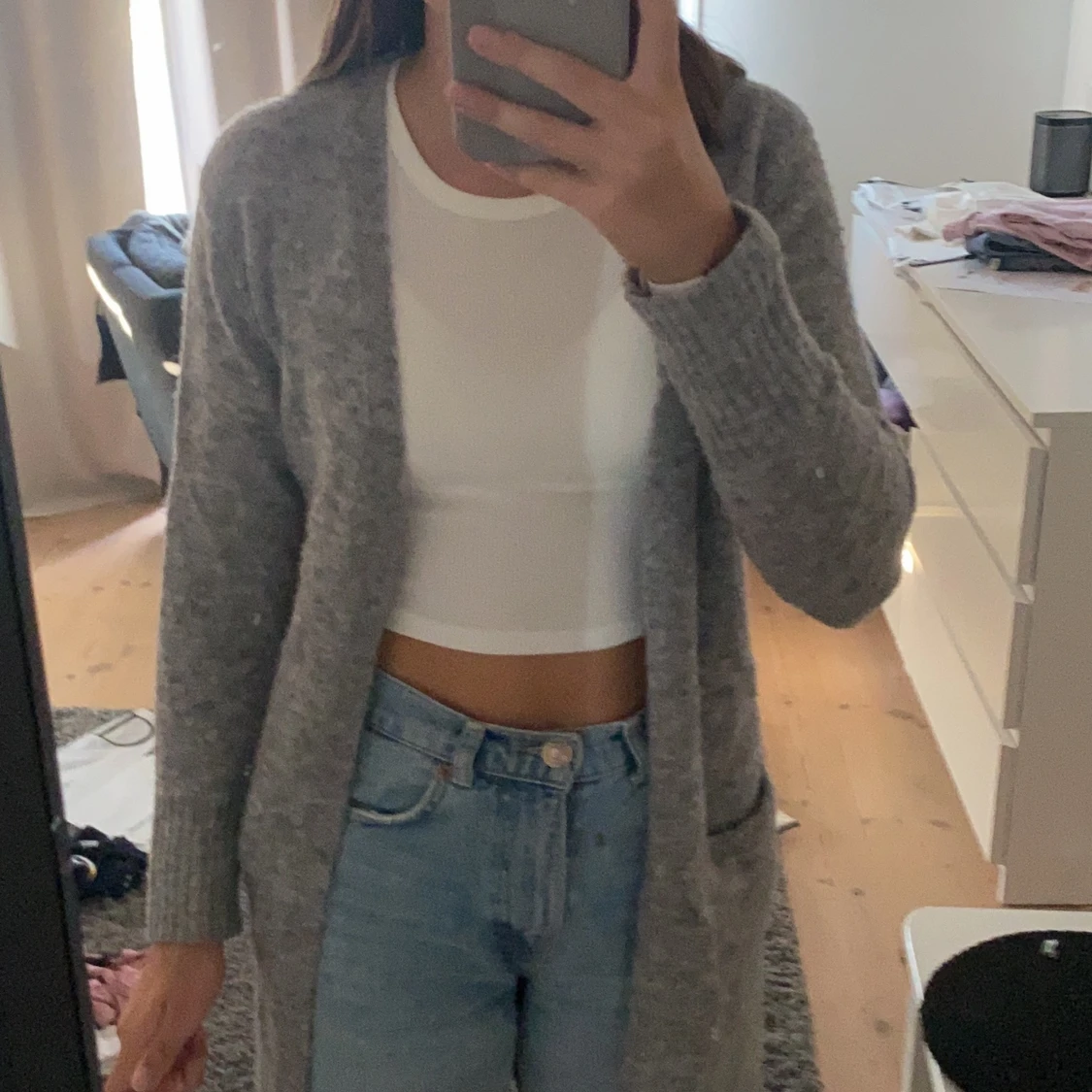 Grå stickad kofta - 90