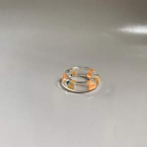 Nu finns en blomm apelsin ring som går att köpa i alla storlekar🤩 den kostar 35 kr för en och 2 för 65💗