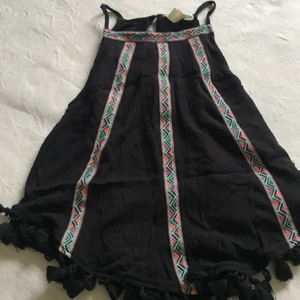 H&M x Coachella linne - H&M coachella linne. Storlek 40 men passar 38 också