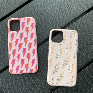 skal iPhone 11 pro  - säljer dessa skal till iPhone 11 pro💕 båda för 50 eller ett för 25