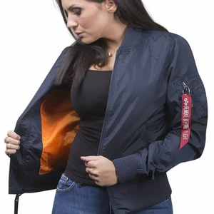 Alpha industries  - Marinblå bomberjacka från alpha industries. Använd men hel och fin. Nypris ca 1700kr.  