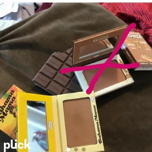 Bahama mama bronzer - nästan nyskick bara använd  för att testa färgen då dem var en gåva men är för vit för att använda dem🦋☮️💖 
