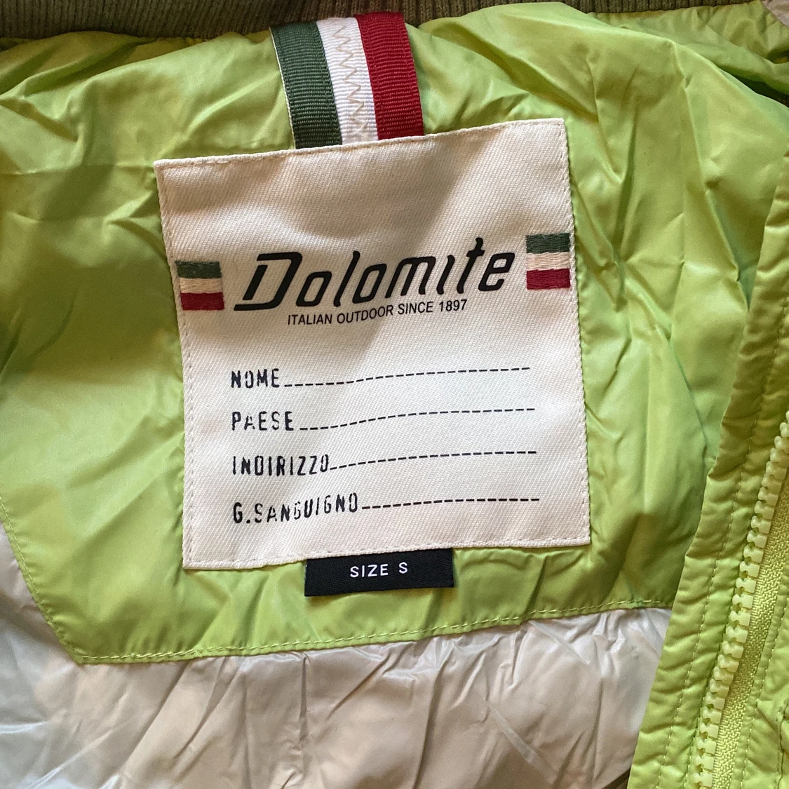 Snygg Dolomite jacka  - 91