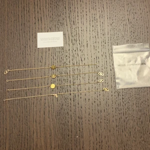 Armband från Moss Copenhagen.💛 - Jätte fina armband från Moss Copenhagen (oanvända) 💛.   150kr st 💛.                                                                Köparen står för frakten och bestämmer frakt alternativet sålänge det uppfyller kraven💛