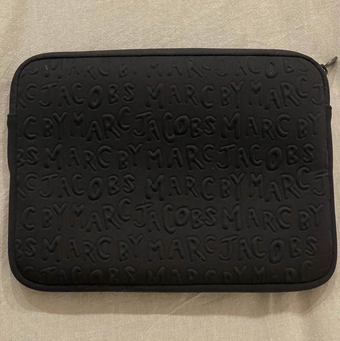 Marc Jacobs fodral  - 91