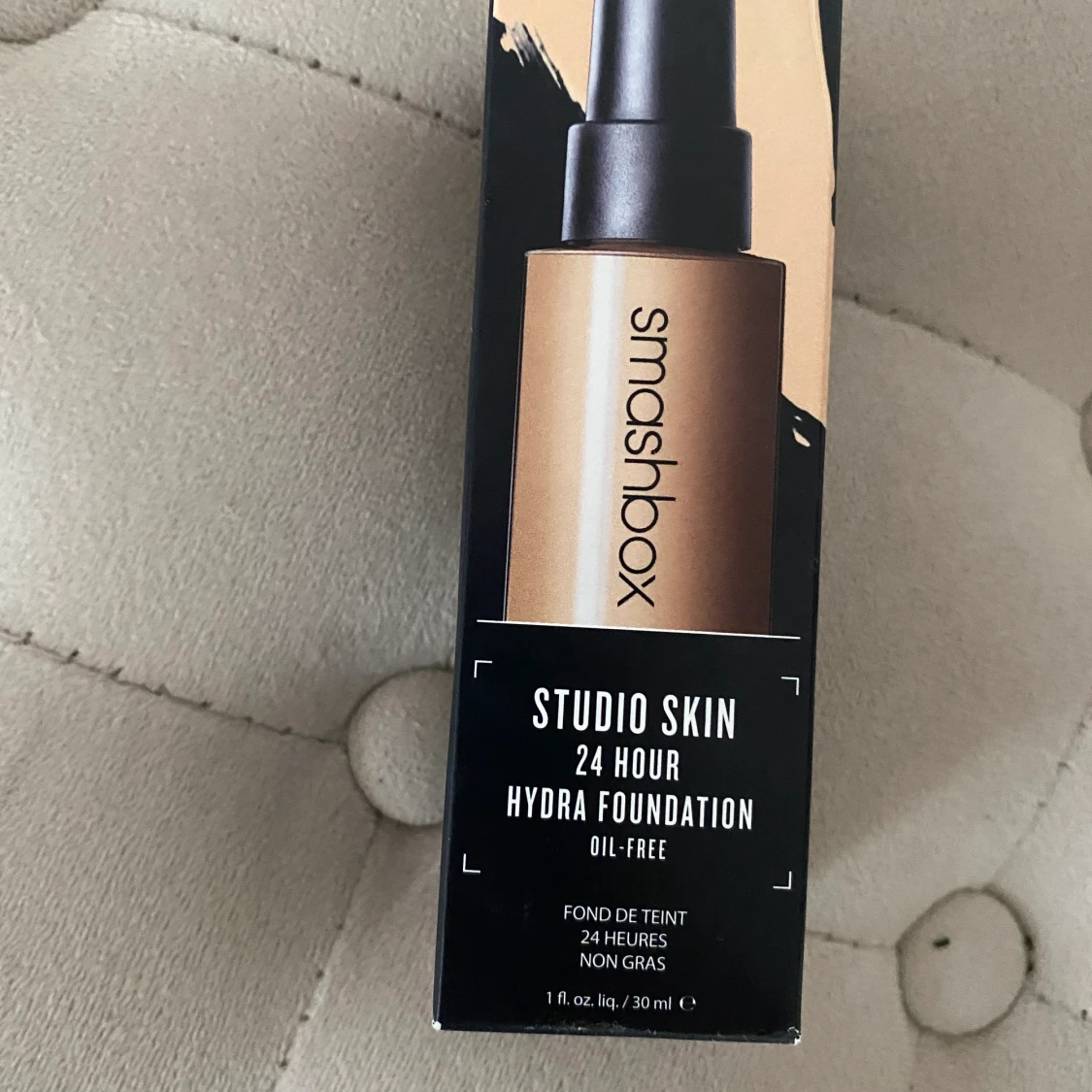 Smashbox studio skin foundation 2.3