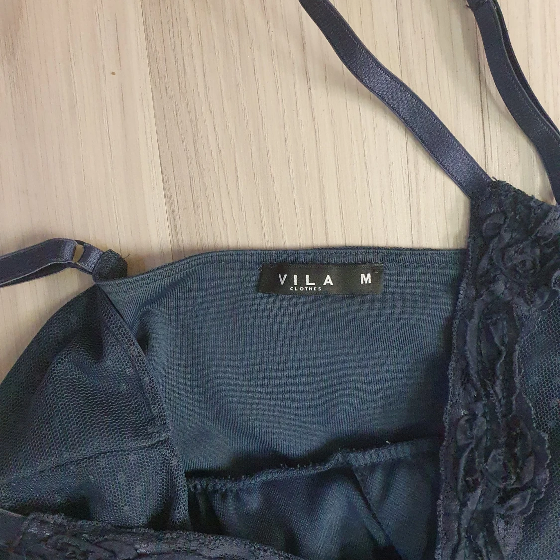 Klnning mörkblå stl M - 90