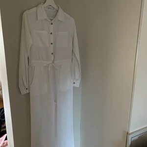 Byxdress  - Byxdress med vida ben✨ frakt inräknat i priset