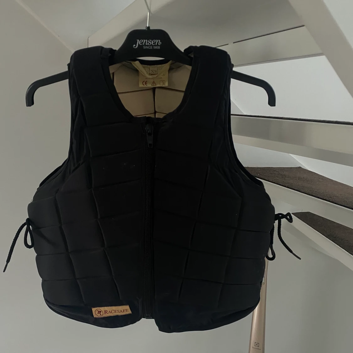 Svart ridväst Racesafe XS