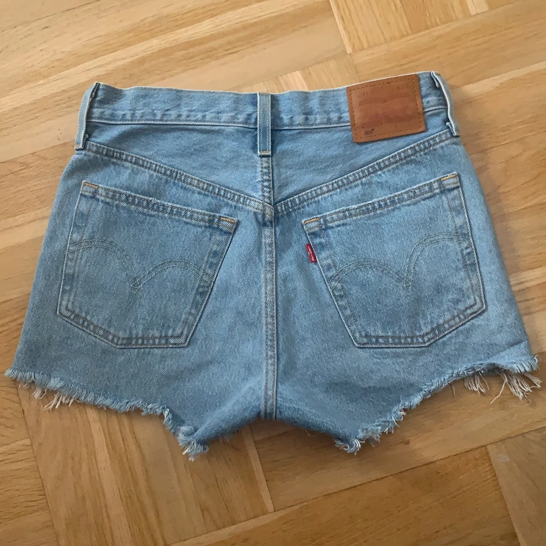 Levis shorts - 90