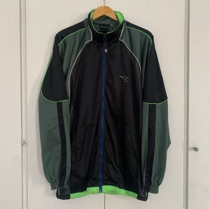 Neon Tröja - Supernice & skön Zip tröja, thriftad. Storlek 7 XL, baggy. 🪐