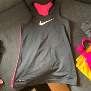 Nike träningslinne  - Helt nytt inte andvänt 