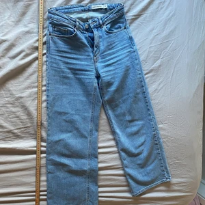 Carin Wester jeans - Knappt amvända Carin Wester straight ankel jeans. 