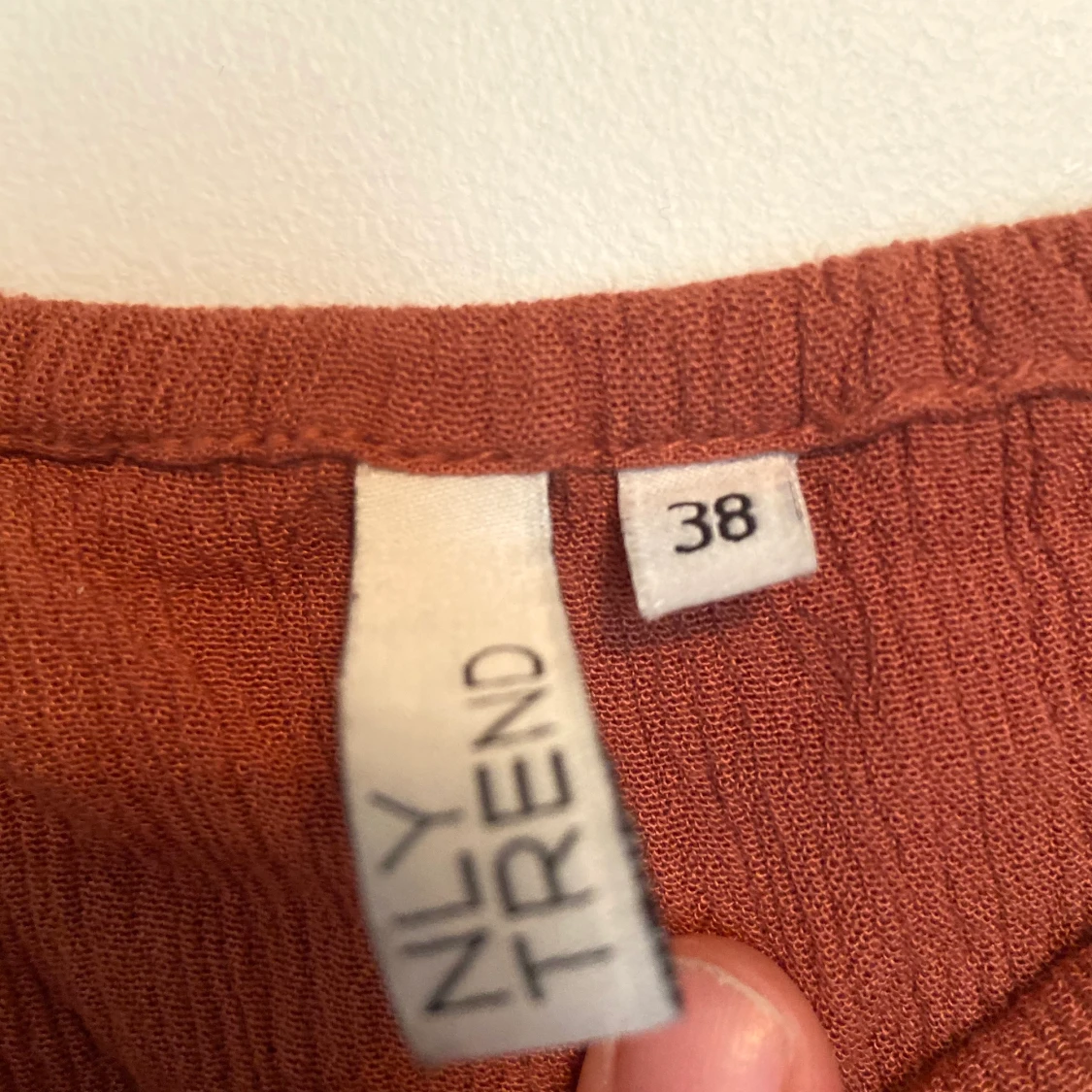 Top från Nelly i st 38 (M), fint skick - 90