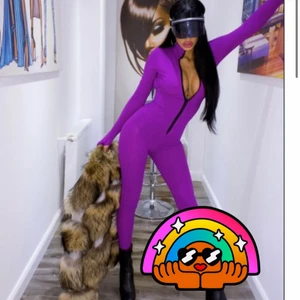 lila overaller - bärs bara en gång i storlek M superelastisk