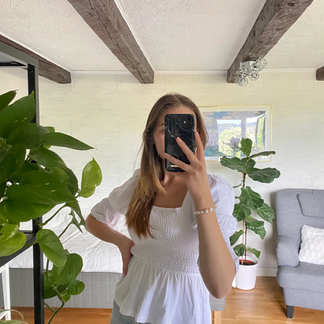 Vit sommartopp med puffärm - 90