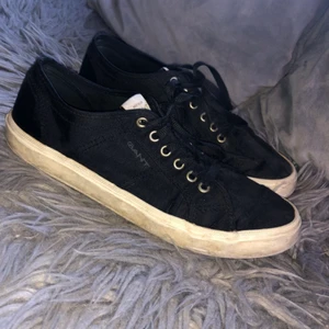 Gant skor - Svarta gant skorv st 39. Säljer för 200kr Frakt tillkommer 