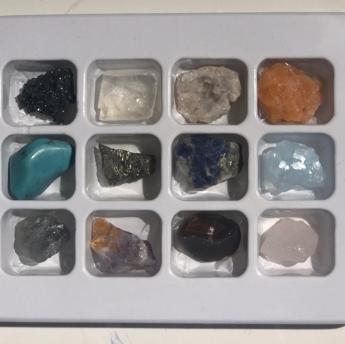 Semi-precious stone  - 90