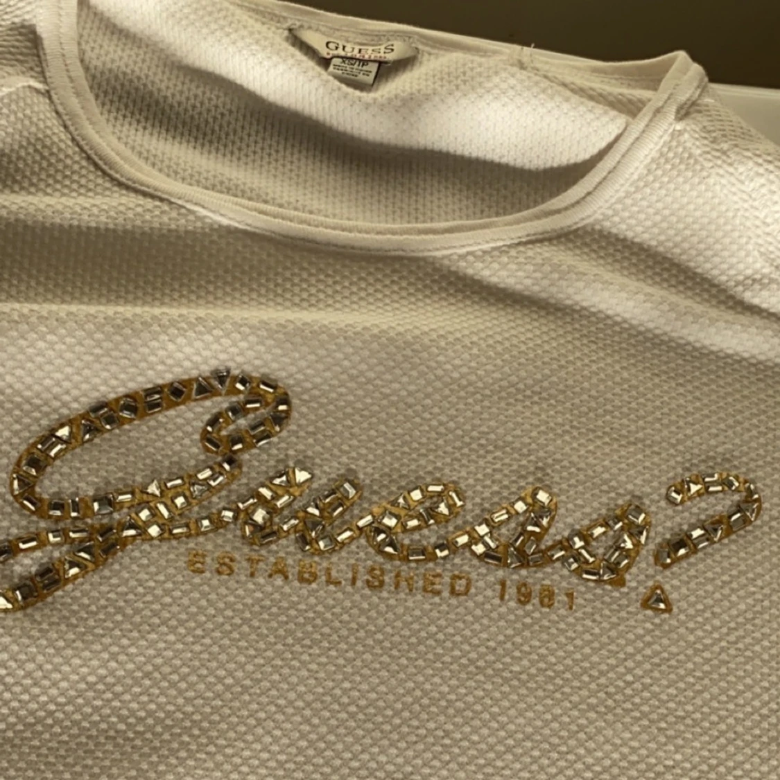 GUESS TRÖJA XS  - 91