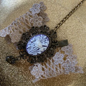 Armband - Skriv för fler bilder 💕 har massa andra smycken uppe💕aldrig använd