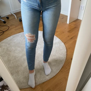 Levis jeans, 724 high rise straight, 25 - Jätteskön passform, stretchiga, köparen står för frakten✨